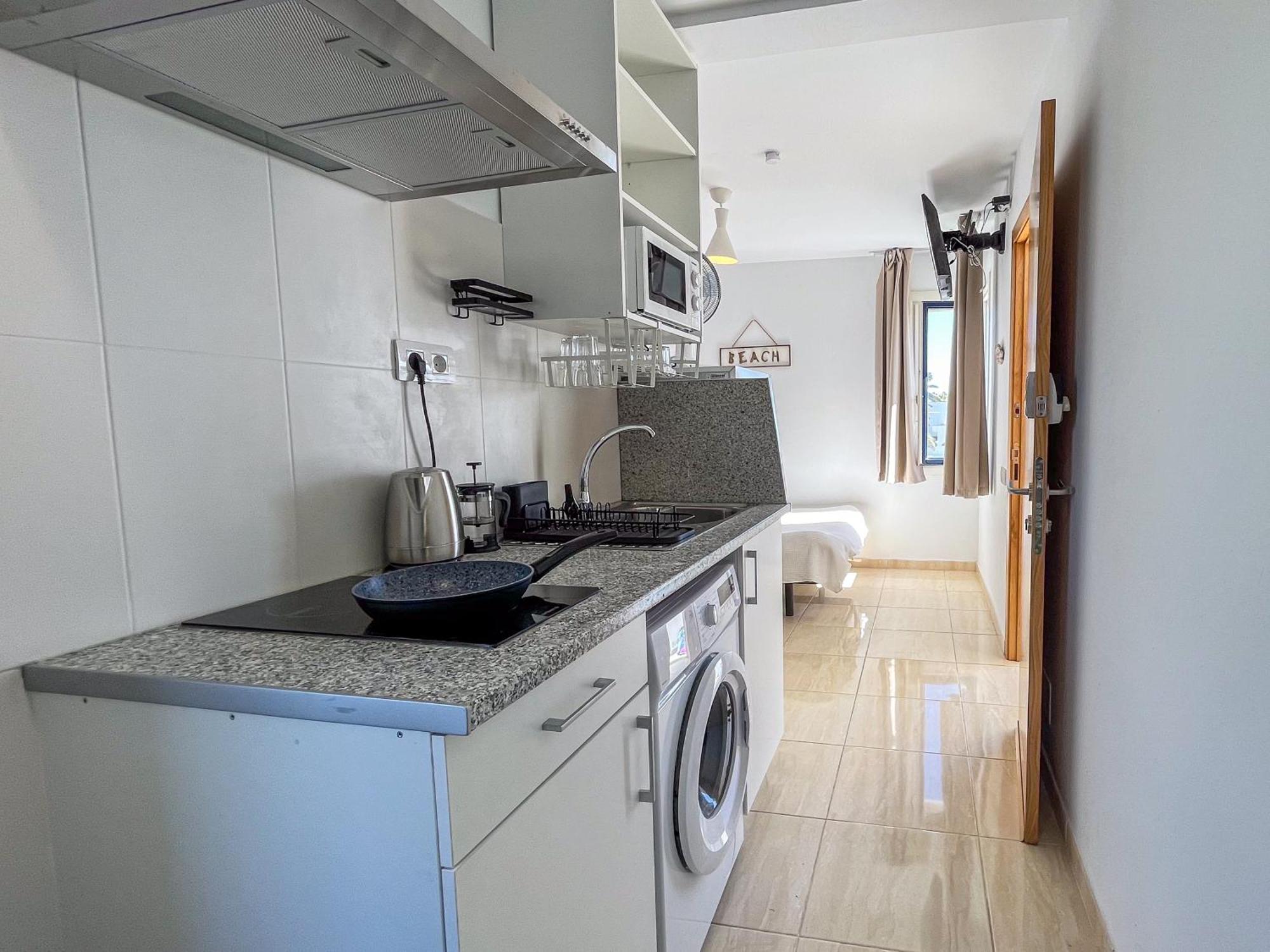Beachside Studio In Коральео Номер фото
