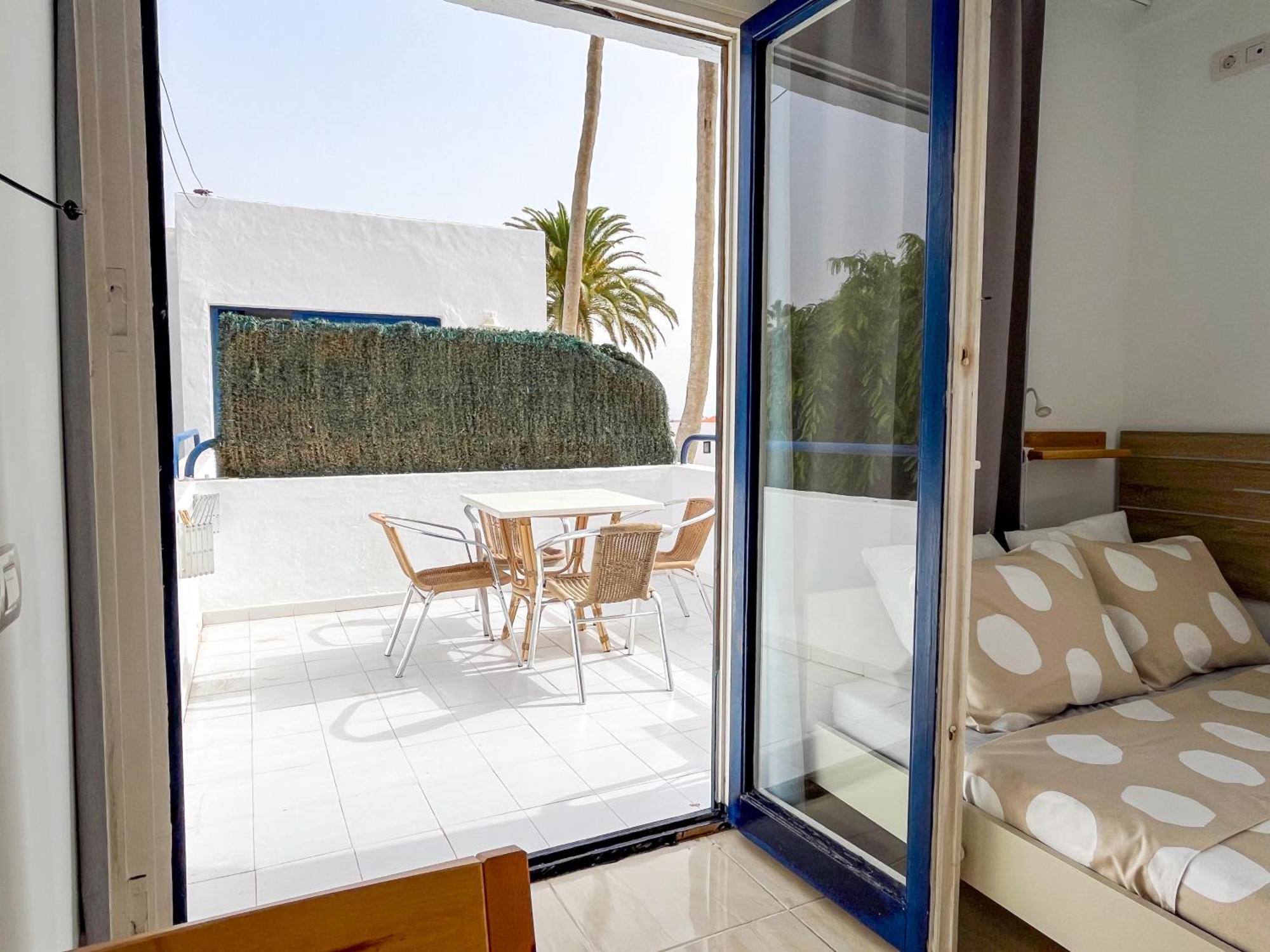 Beachside Studio In Коральео Экстерьер фото